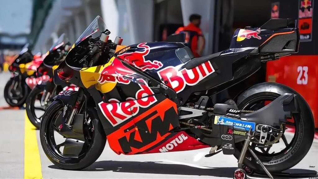 KTM anuncia corte de mais de 50%