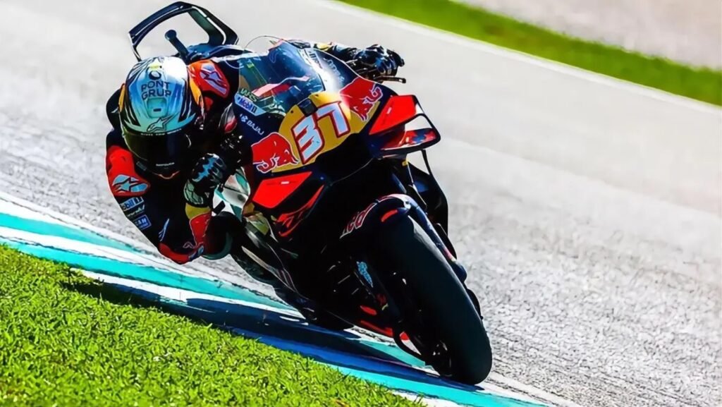 KTM anuncia corte de mais de 50%