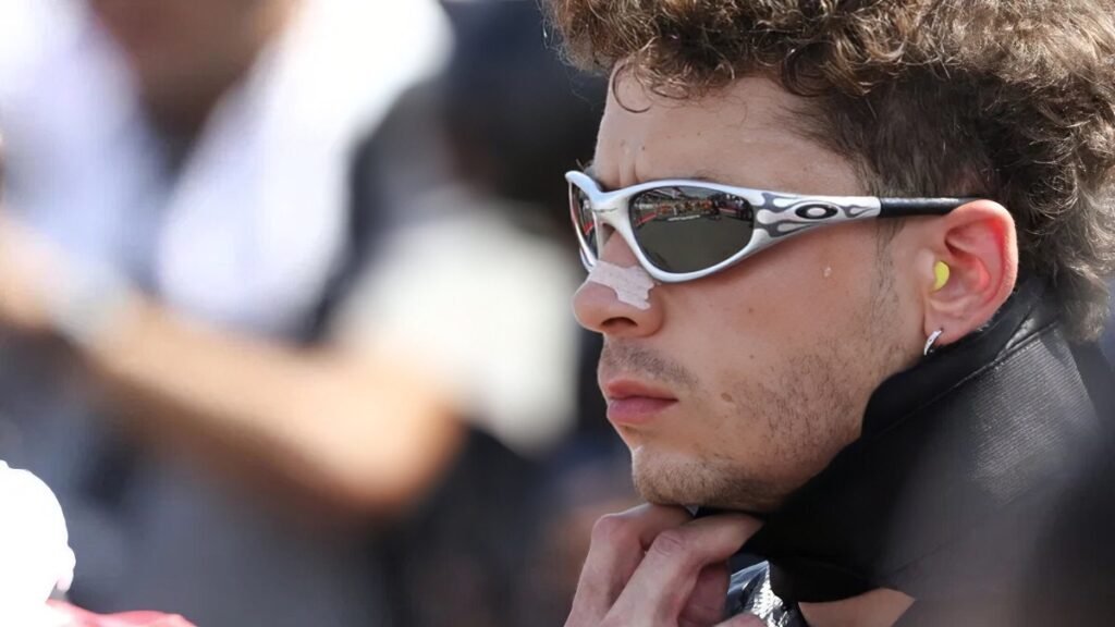 Bezzecchi e Marquez acidente GP Indonésia MotoGP 2025