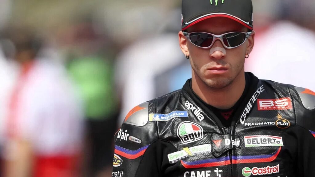 Marco Bezzecchi penalizado após colisão com Márquez
