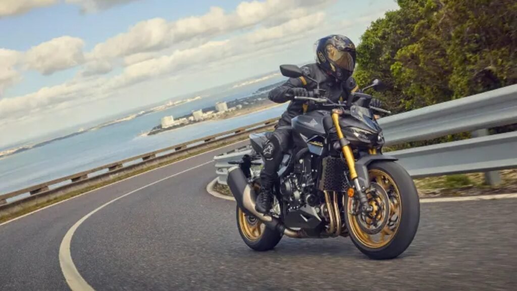 Honda CB1000 Hornet SP 2025 tem recall nos EUA por risco de vazamento de combustível