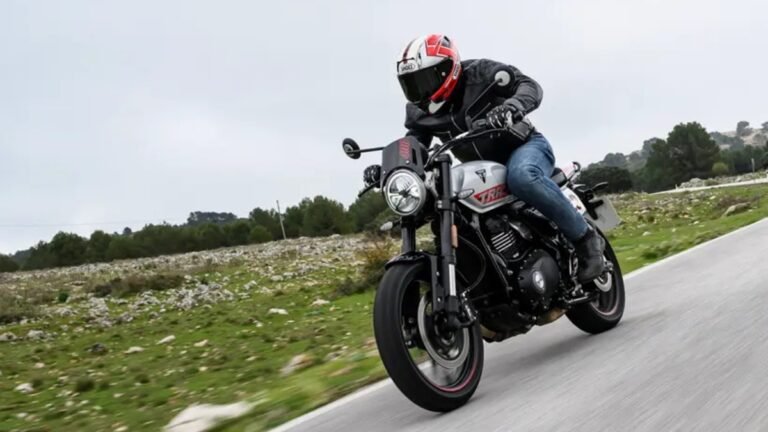 Triumph Tracker 400 2026: nova moto chega com estilo flat track e motor de 41 cv